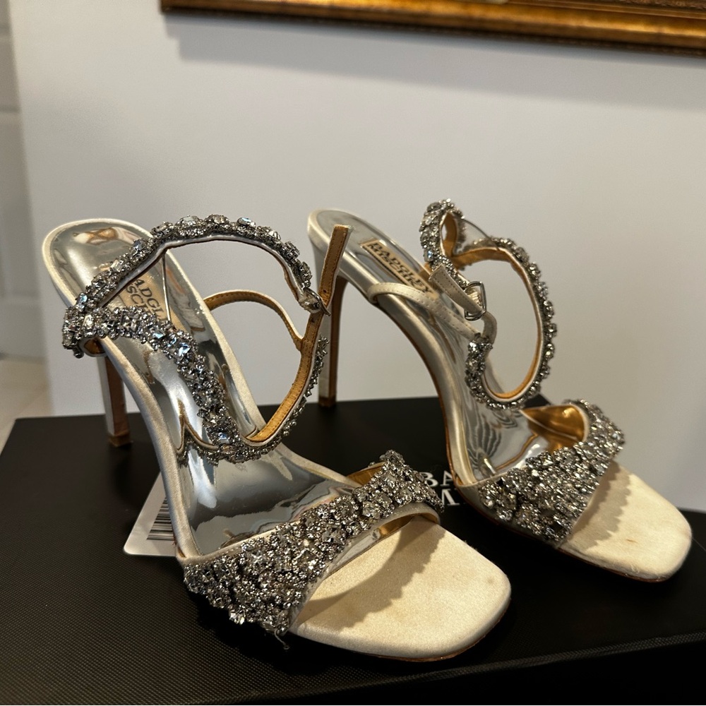 Badgley Mischka sandal